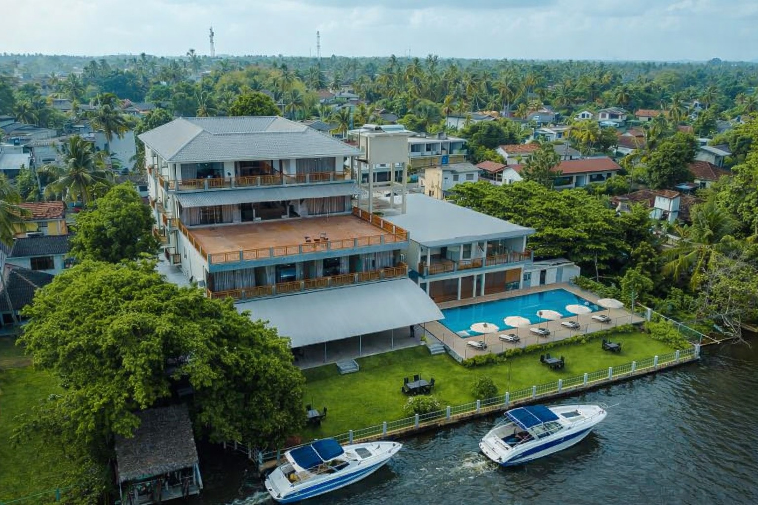 Dutch Gate Hotel or Similar_0